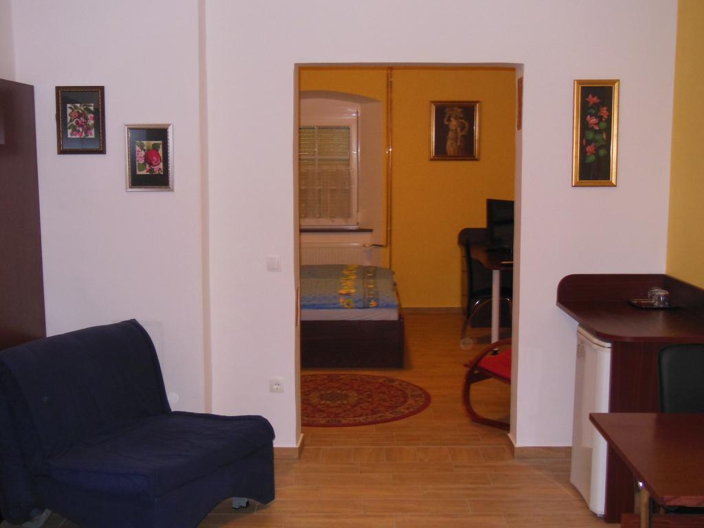 Hotel Pri Belokranjcu Novo Mesto Luaran gambar